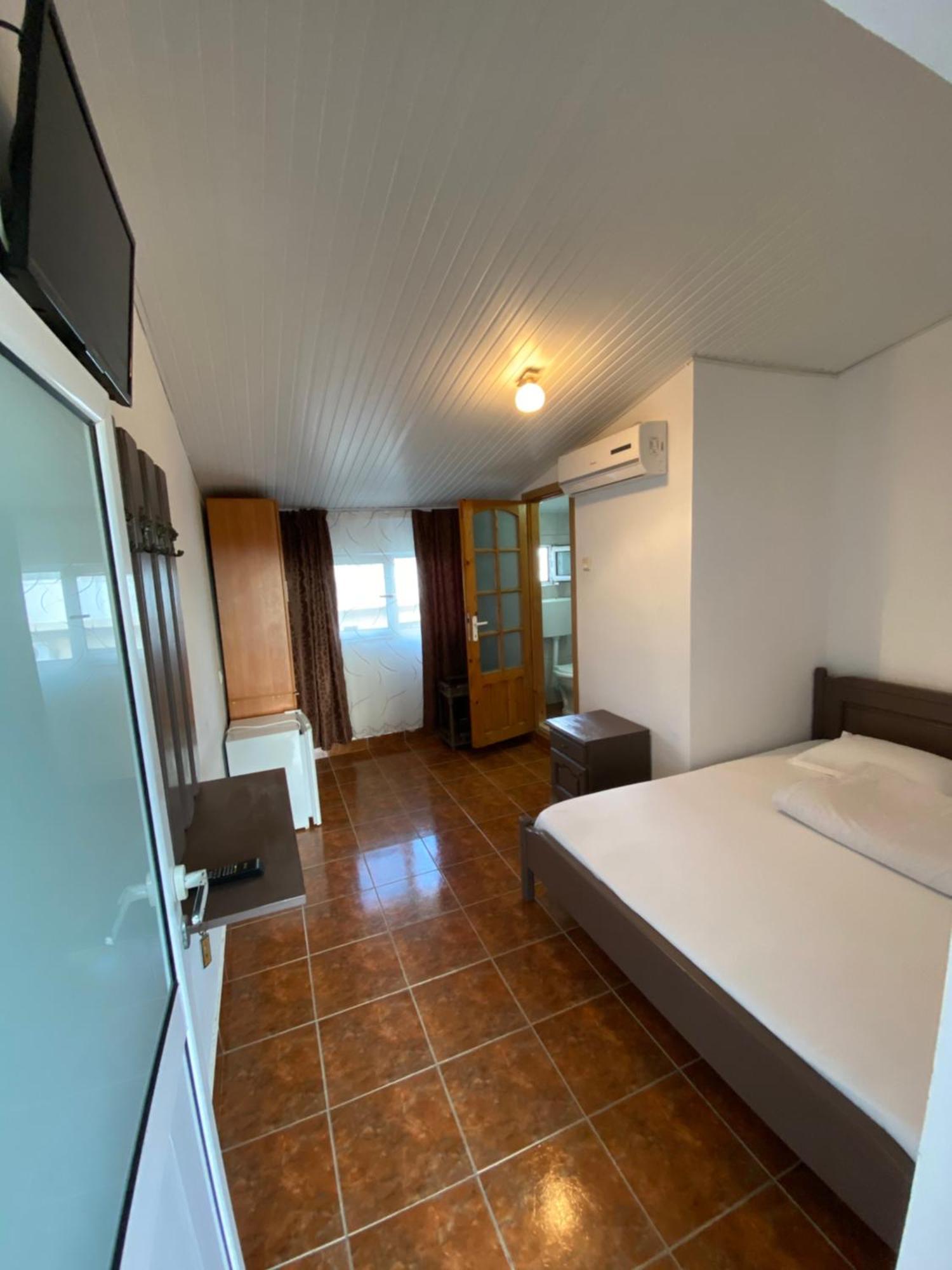 Casa Ciobi Hotel 2 Mai Room photo